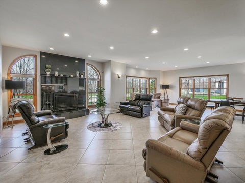 Tiny photo for 500 E Sherwood Drive, Addison, IL 60101 (MLS # 12614192)