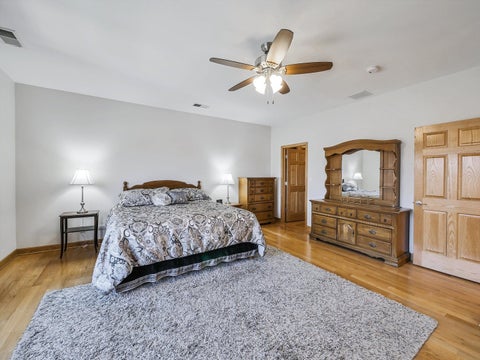 Tiny photo for 500 E Sherwood Drive, Addison, IL 60101 (MLS # 12614192)