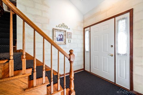 Tiny photo for 1919 Waverly Circle, St. Charles, IL 60174 (MLS # 12401524)
