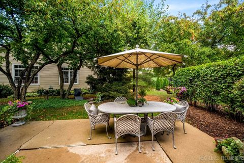 Tiny photo for 1919 Waverly Circle, St. Charles, IL 60174 (MLS # 12401524)