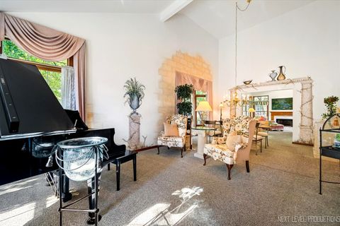 Tiny photo for 1919 Waverly Circle, St. Charles, IL 60174 (MLS # 12401524)