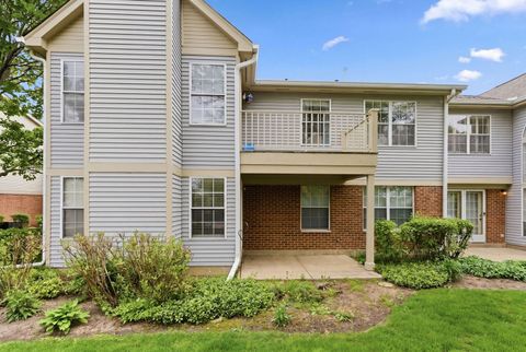 Tiny photo for 206 Glasgow Lane #B206, Schaumburg, IL 60194 (MLS # 12648059)