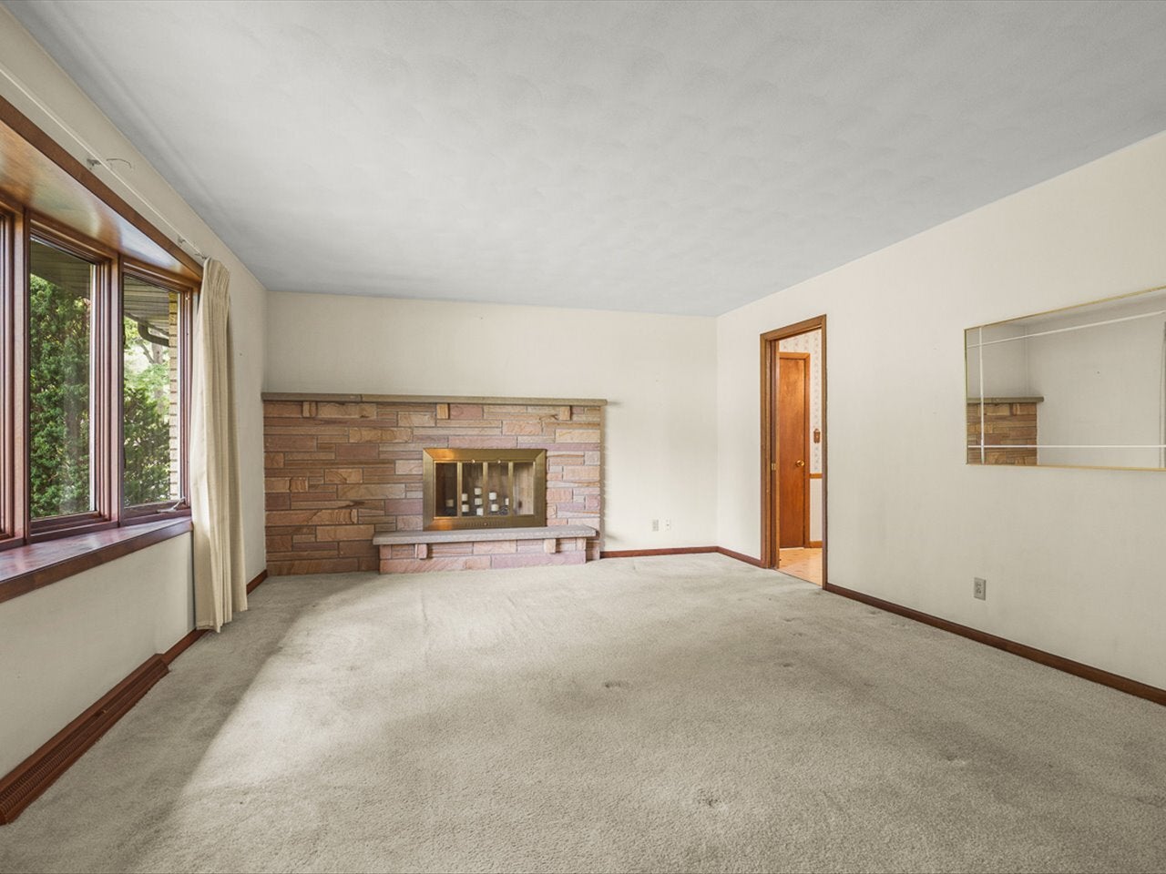 4367 Shorewood Drive