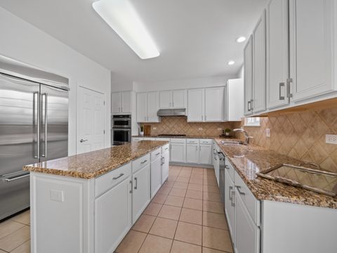 Tiny photo for 25 Wellesley Circle, Northbrook, IL 60062 (MLS # 12490409)