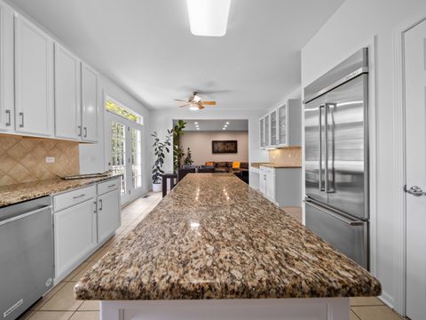 Tiny photo for 25 Wellesley Circle, Northbrook, IL 60062 (MLS # 12490409)