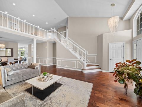 Tiny photo for 25 Wellesley Circle, Northbrook, IL 60062 (MLS # 12490409)