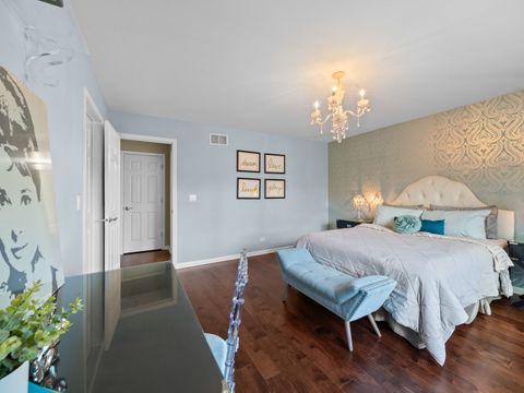 Tiny photo for 25 Wellesley Circle, Northbrook, IL 60062 (MLS # 12490409)
