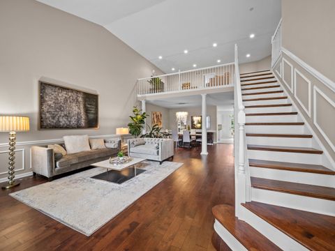 Tiny photo for 25 Wellesley Circle, Northbrook, IL 60062 (MLS # 12490409)