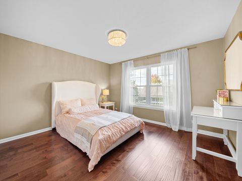 Tiny photo for 25 Wellesley Circle, Northbrook, IL 60062 (MLS # 12490409)