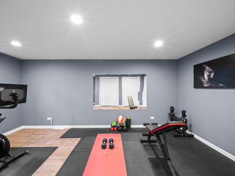 Tiny photo for 25 Wellesley Circle, Northbrook, IL 60062 (MLS # 12490409)