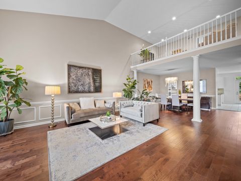 Tiny photo for 25 Wellesley Circle, Northbrook, IL 60062 (MLS # 12490409)
