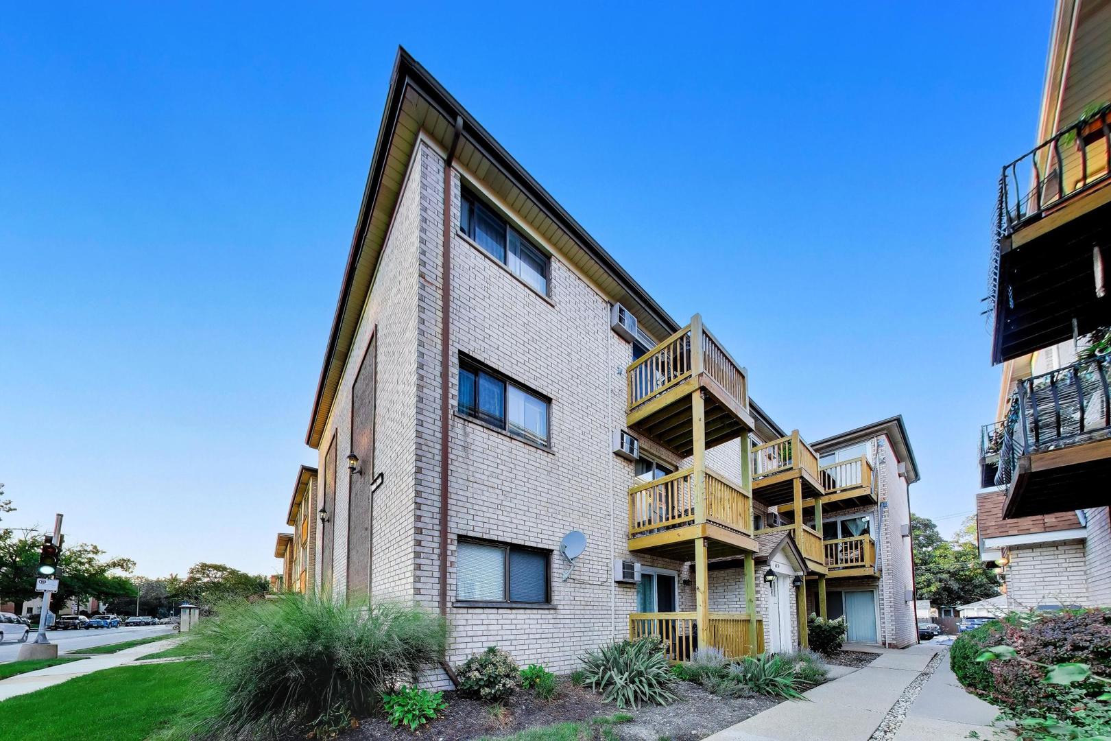 6841 N Northwest Highway 3C