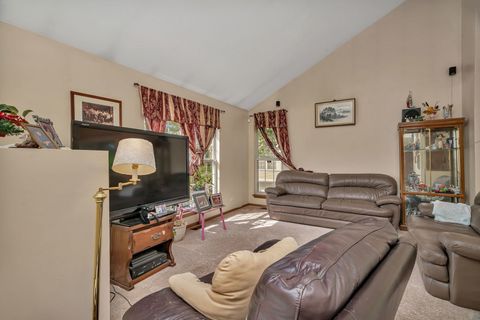 Tiny photo for 2750 shelly Lane, Aurora, IL 60504 (MLS # 12512379)