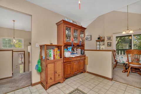 Tiny photo for 2750 shelly Lane, Aurora, IL 60504 (MLS # 12512379)