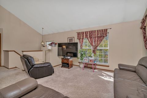 Tiny photo for 2750 shelly Lane, Aurora, IL 60504 (MLS # 12512379)