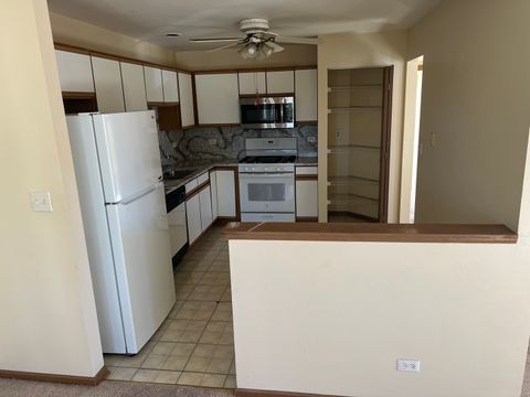 Tiny photo for 2750 shelly Lane, Aurora, IL 60504 (MLS # 12512379)