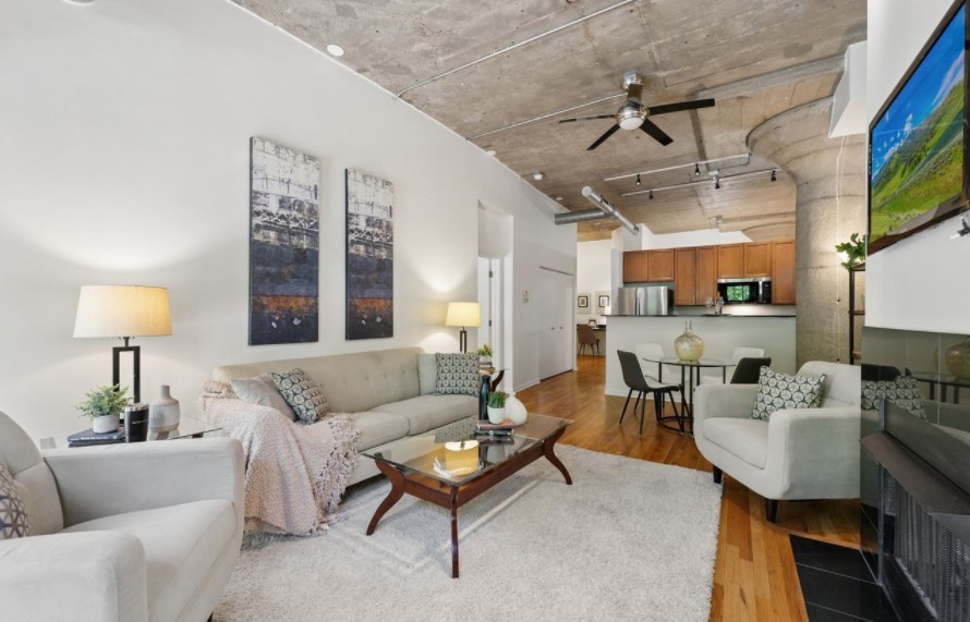 1070 W 15th Street 148