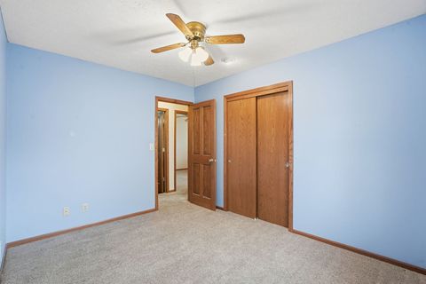Tiny photo for 3895 Tanglefoot Court, Bettendorf, IA 52722 (MLS # 12552609)