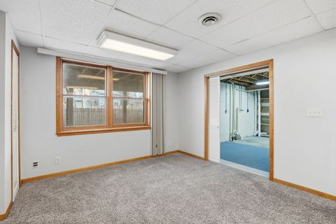 Tiny photo for 3895 Tanglefoot Court, Bettendorf, IA 52722 (MLS # 12552609)