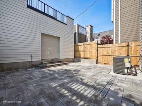 Tiny photo for 1619 W Summerdale Avenue, Chicago, IL 60640 (MLS # 12649531)