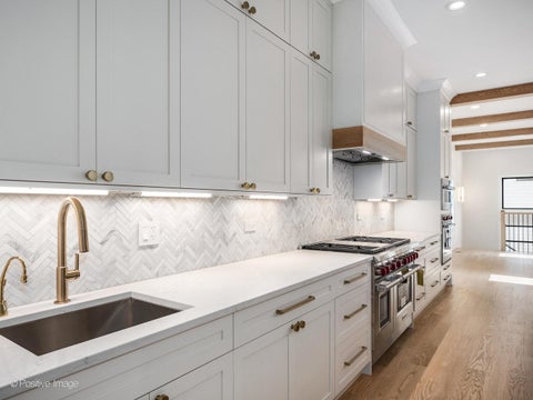 Tiny photo for 1619 W Summerdale Avenue, Chicago, IL 60640 (MLS # 12649531)