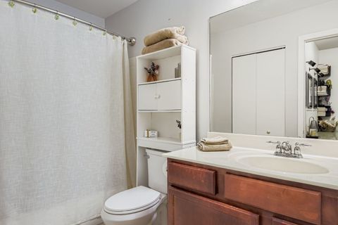 Tiny photo for 208 Glengarry Drive #304, Bloomingdale, IL 60108 (MLS # 12485859)