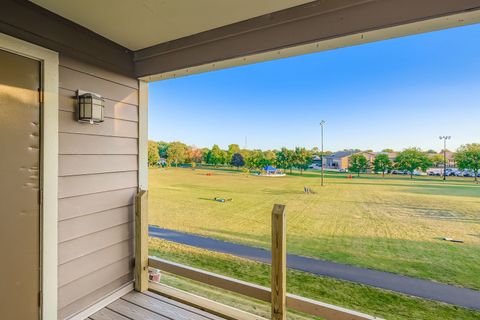 Tiny photo for 208 Glengarry Drive #304, Bloomingdale, IL 60108 (MLS # 12485859)