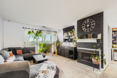 Tiny photo for 208 Glengarry Drive #304, Bloomingdale, IL 60108 (MLS # 12485859)