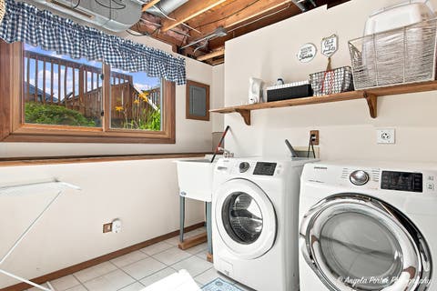 Tiny photo for 198 S Driftwood Trail, McHenry, IL 60050 (MLS # 12689157)