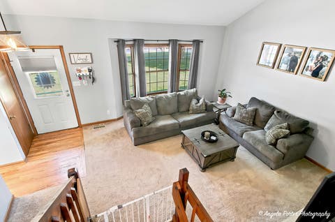 Tiny photo for 198 S Driftwood Trail, McHenry, IL 60050 (MLS # 12689157)