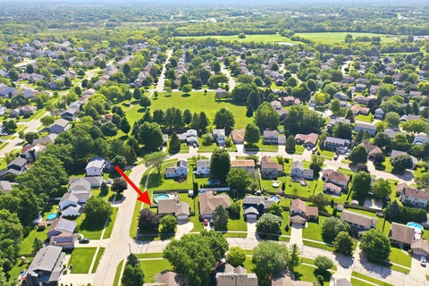 Tiny photo for 198 S Driftwood Trail, McHenry, IL 60050 (MLS # 12689157)