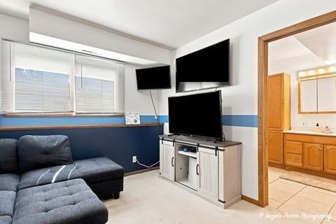 Tiny photo for 198 S Driftwood Trail, McHenry, IL 60050 (MLS # 12689157)