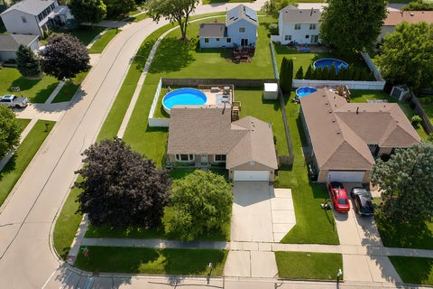 Tiny photo for 198 S Driftwood Trail, McHenry, IL 60050 (MLS # 12689157)