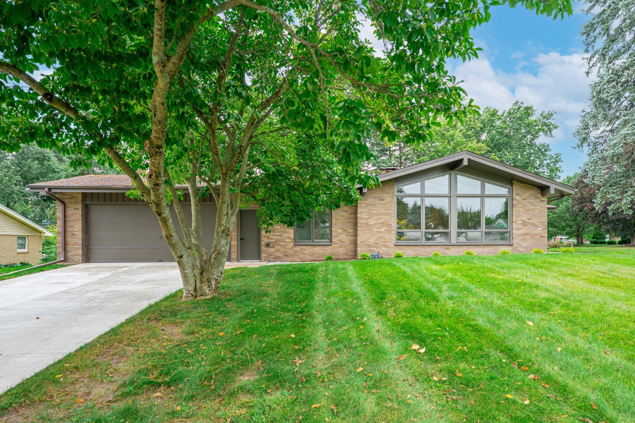 5075 WELSH Road
