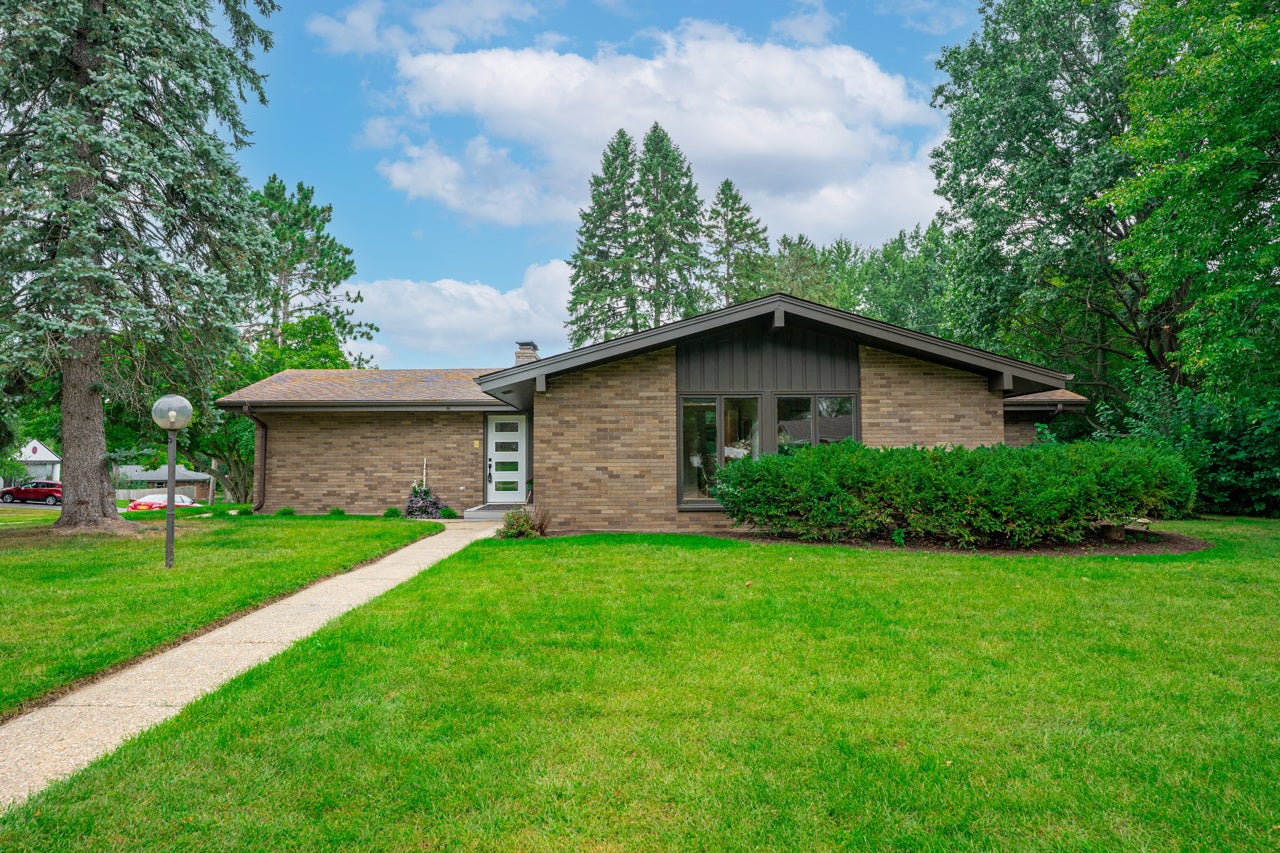 5075 WELSH Road