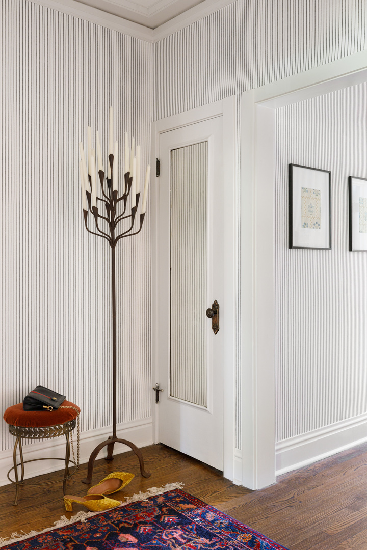 4451 N Beacon Street 1