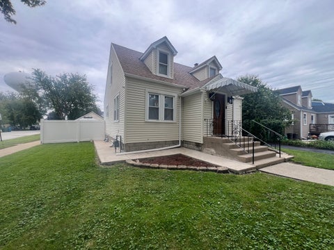 Tiny photo for 6848 W 96th Street, Oak Lawn, IL 60453 (MLS # 12770093)