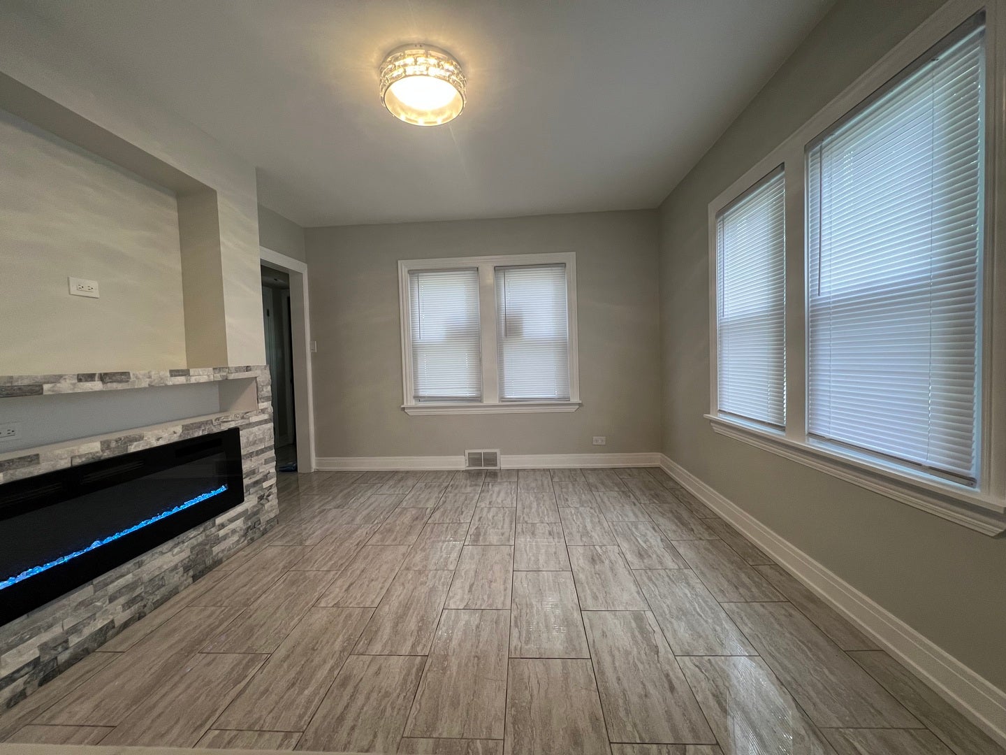 6848 W 96th Street