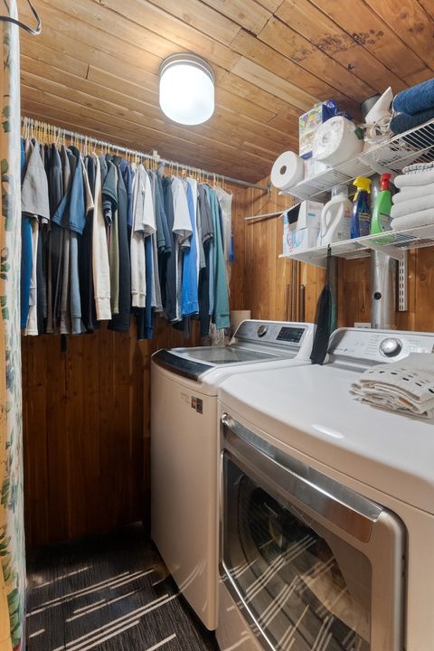 Tiny photo for 1329 N Dearborn Street #1, Chicago, IL 60610 (MLS # 12501619)