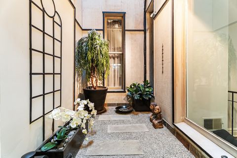 Tiny photo for 1329 N Dearborn Street #1, Chicago, IL 60610 (MLS # 12501619)