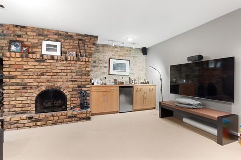 Tiny photo for 1329 N Dearborn Street #1, Chicago, IL 60610 (MLS # 12501619)