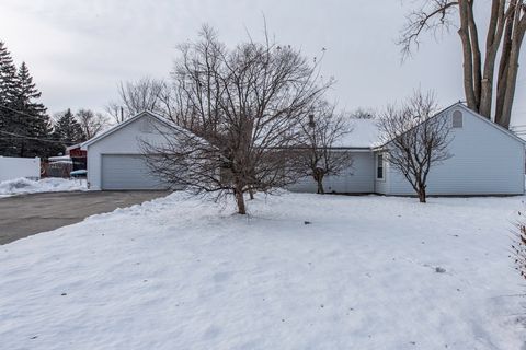 Tiny photo for 10867 W Beach Road, Beach Park, IL 60087 (MLS # 12530783)