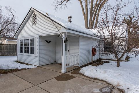 Tiny photo for 10867 W Beach Road, Beach Park, IL 60087 (MLS # 12530783)