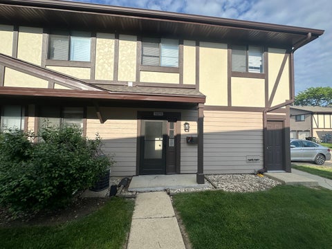 Photo of 1475 Sacramento Drive #1475, Hanover Park, IL 60133 (MLS # 12657468)