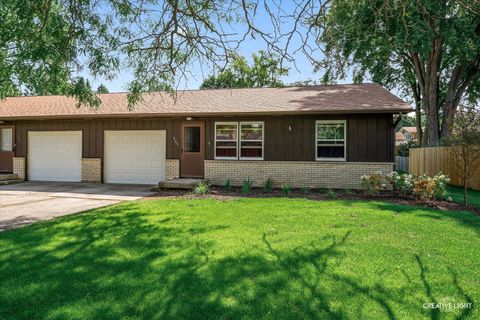 Photo of 527 Prairie Street, Hinckley, IL 60520 (MLS # 12561965)