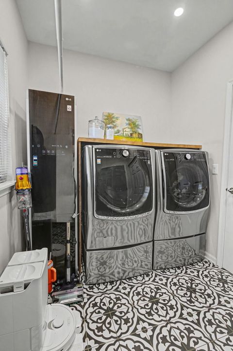 Tiny photo for 29644 N Birch Avenue, Lake Bluff, IL 60044 (MLS # 12572169)