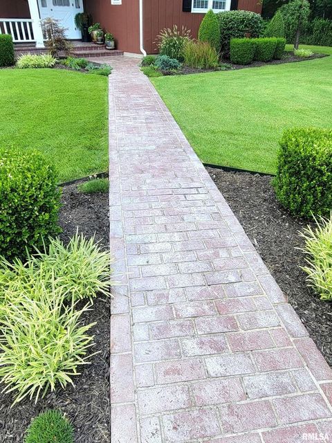 Tiny photo for 2753 N Stanford Road, Flora, IL 62839 (MLS # EB459294)