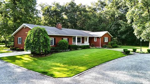 Tiny photo for 2753 N Stanford Road, Flora, IL 62839 (MLS # EB459294)