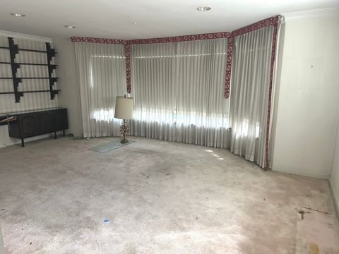 Tiny photo for 6504 N Whipple Street, Chicago, IL 60645 (MLS # 12468430)