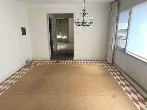 Tiny photo for 6504 N Whipple Street, Chicago, IL 60645 (MLS # 12468430)